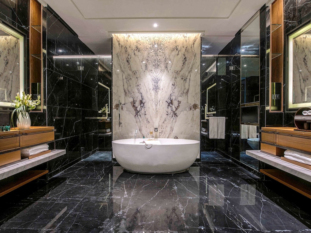 SOFITEL KUALA LUMPUR DAMANSARA 30/70