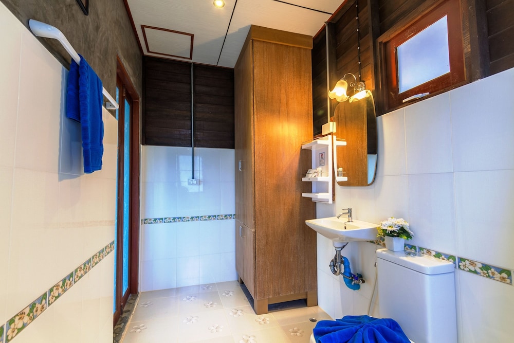 Kanya Cozy Bungalows Kata Beach 29/30