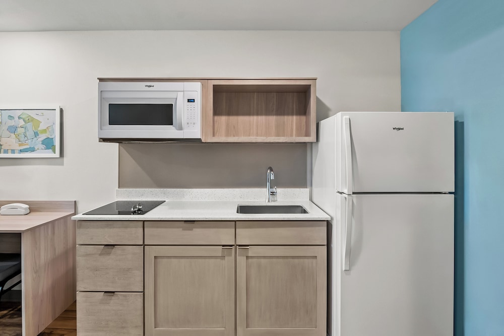 WoodSpring Suites Newington - Hartford South 16/16