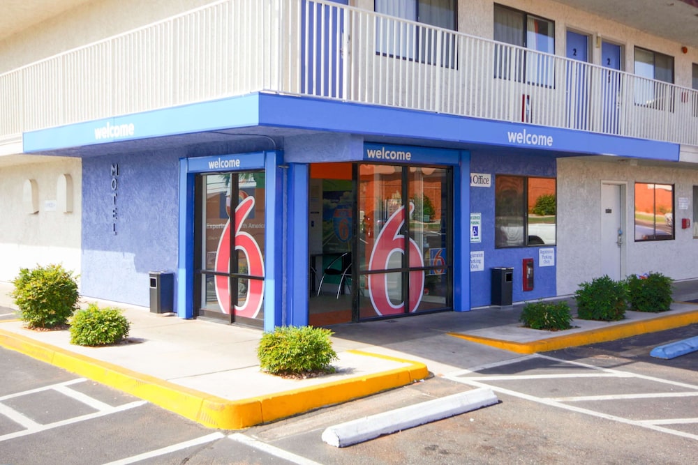 Motel6 Saint George, UT - University/Historic Downtown in ST GEORGE - UT