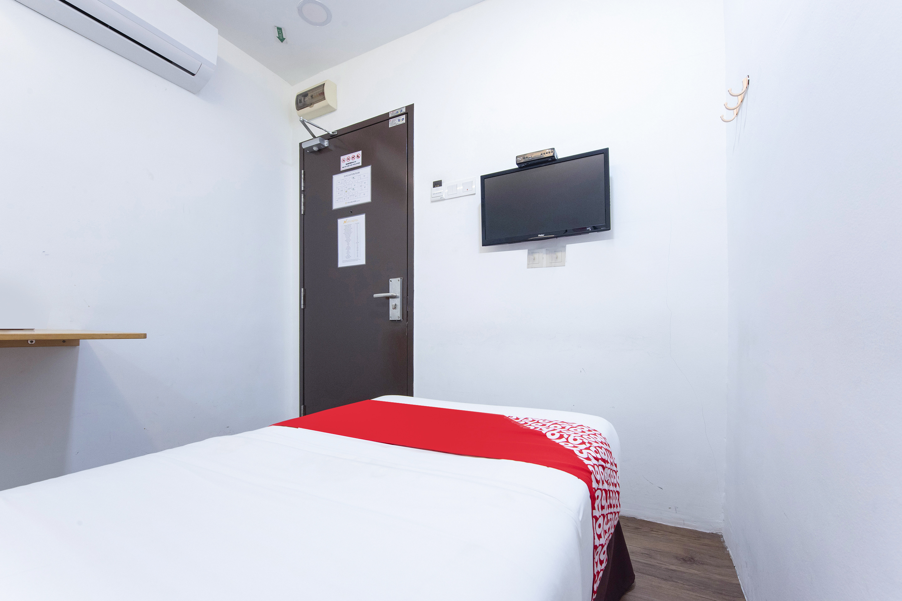 N City Hotel 31/48