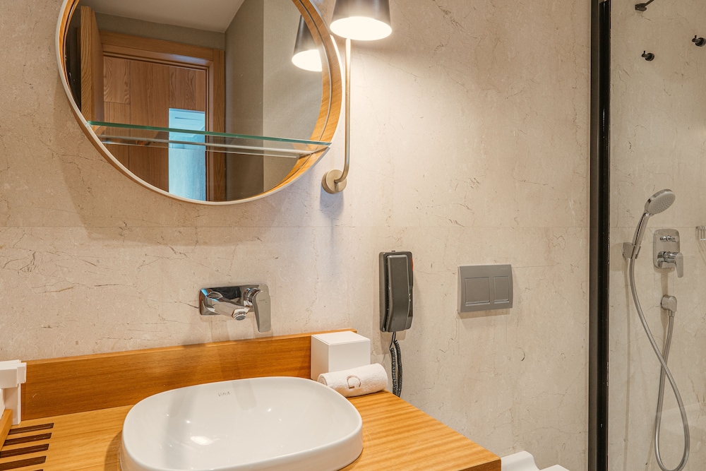 G Beyond Residences & Villas 48/50