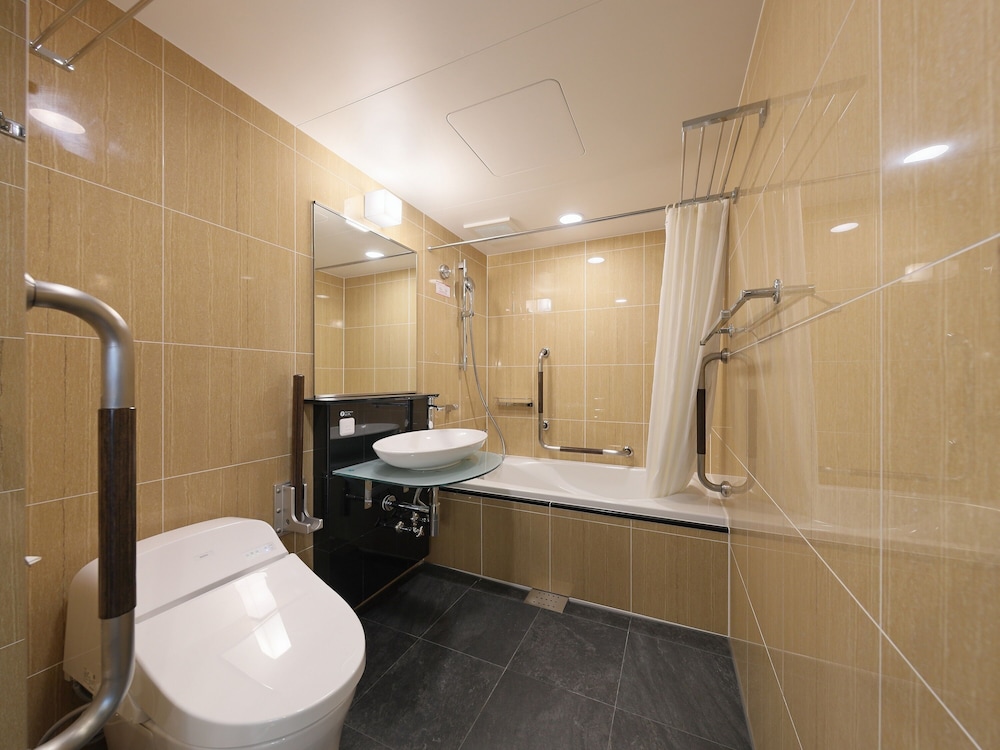 APA Hotel Nihombashi Bakuroyokoyama Ekimae 55/58