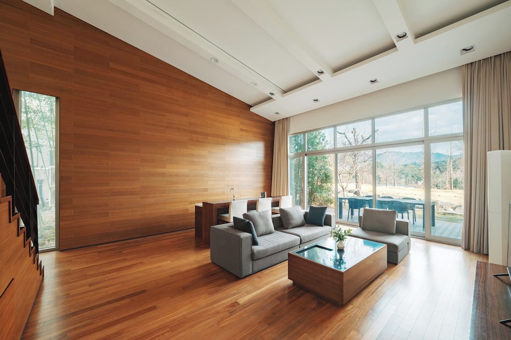 The Suites Hotel Namwon 45/75