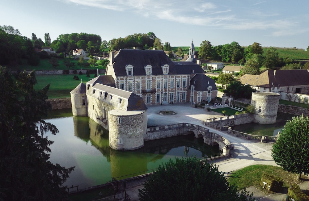 Chateau D'etoges 4/73