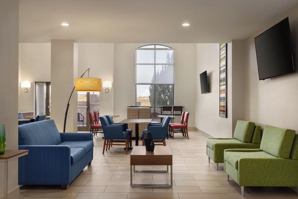 Holiday Inn Express Hotel Suites Opelika Auburn 45/71