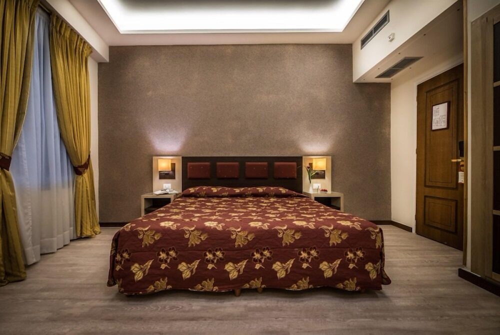 Rex Hotel 21/48