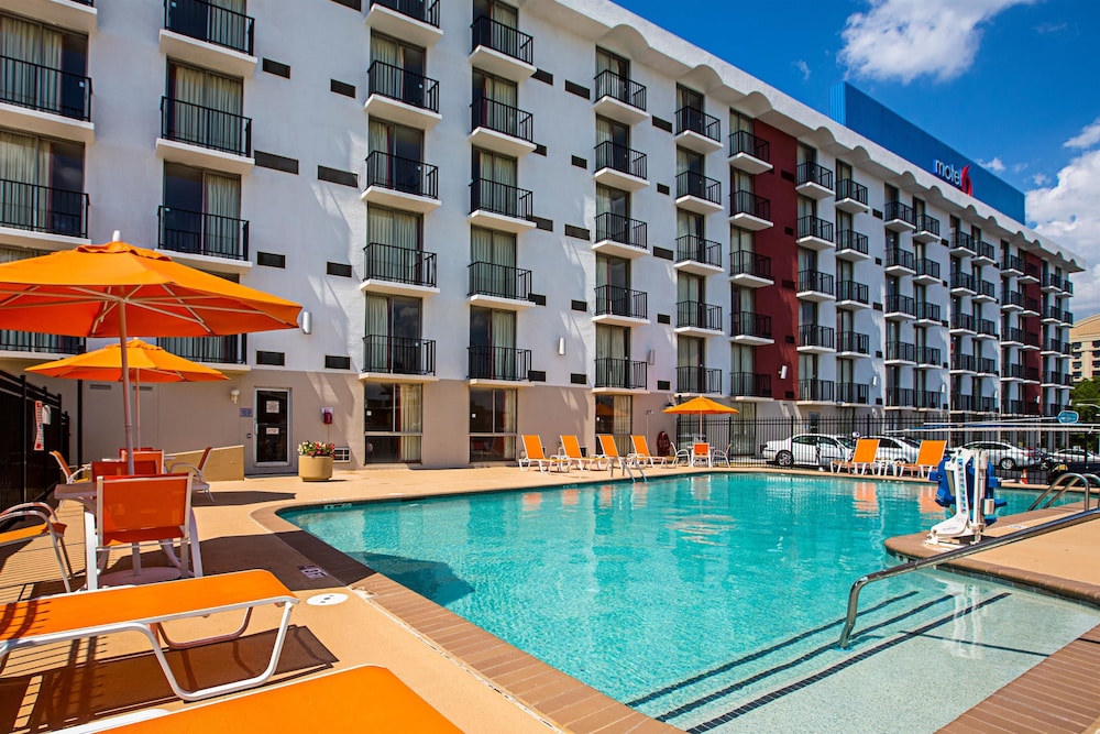 Motel6 Atlanta, GA - Atlanta Airport Virginia Ave 7/60