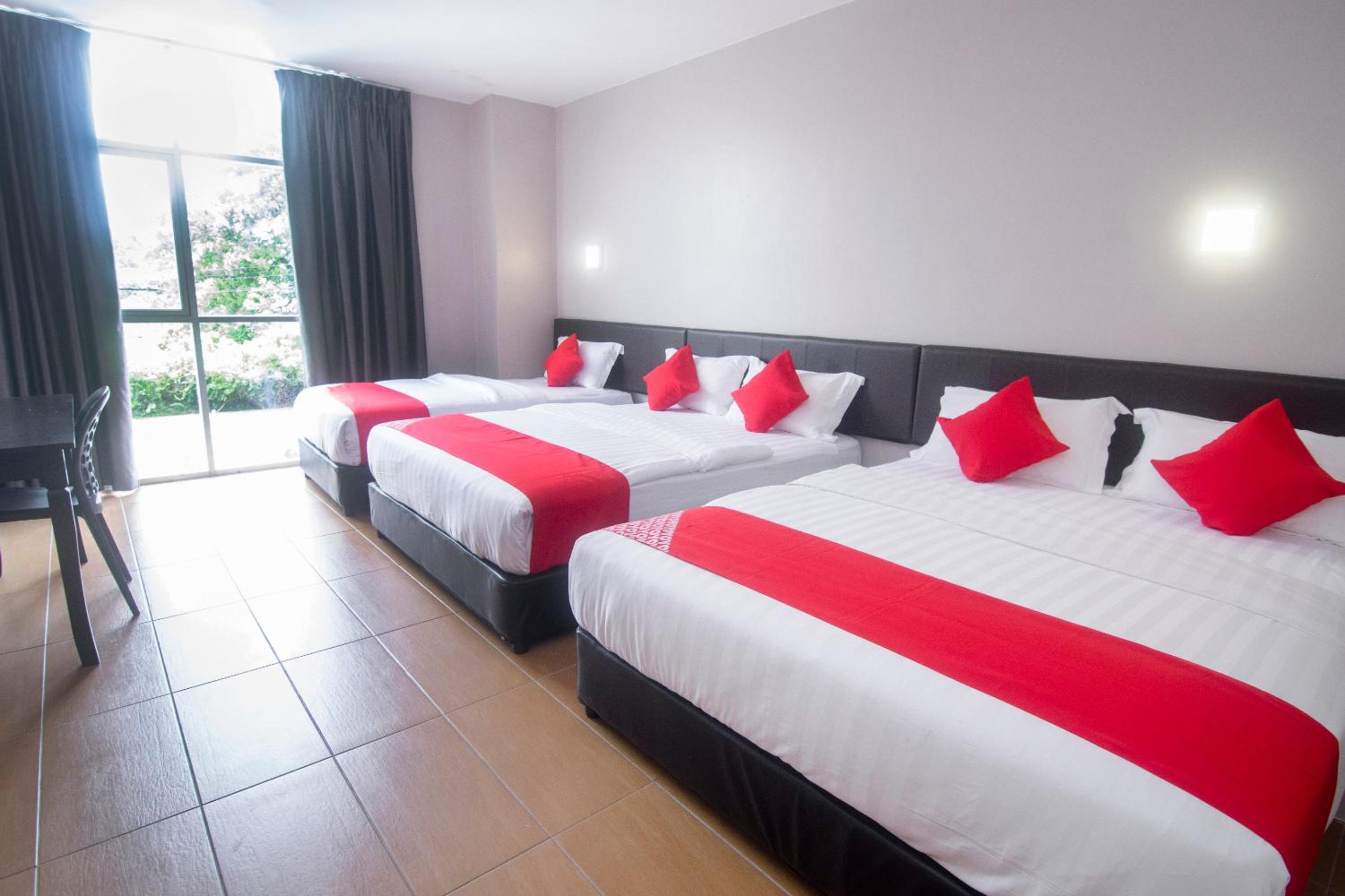 Superior, Family, Hotel O iBC36 Business Stay 2/8