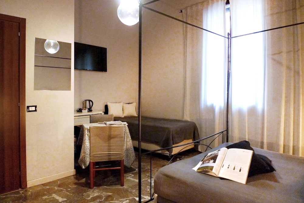 Relais Firenze Stibbert 30/73