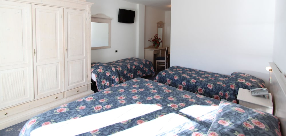 Hotel Europa 3/34