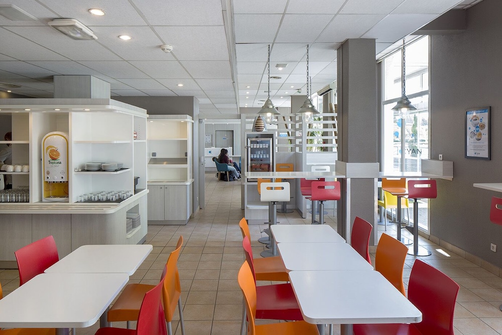 restaurant-cafeteria