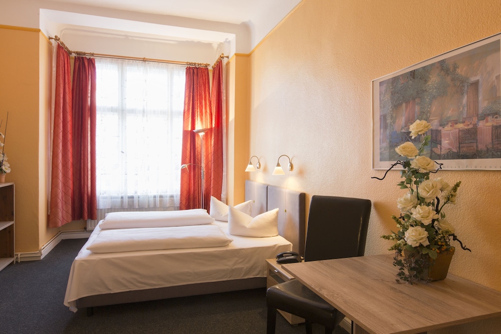 Hotel Am Hermannplatz 20/24