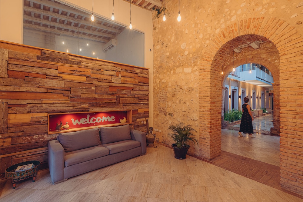 LUCA HOTEL 13/63