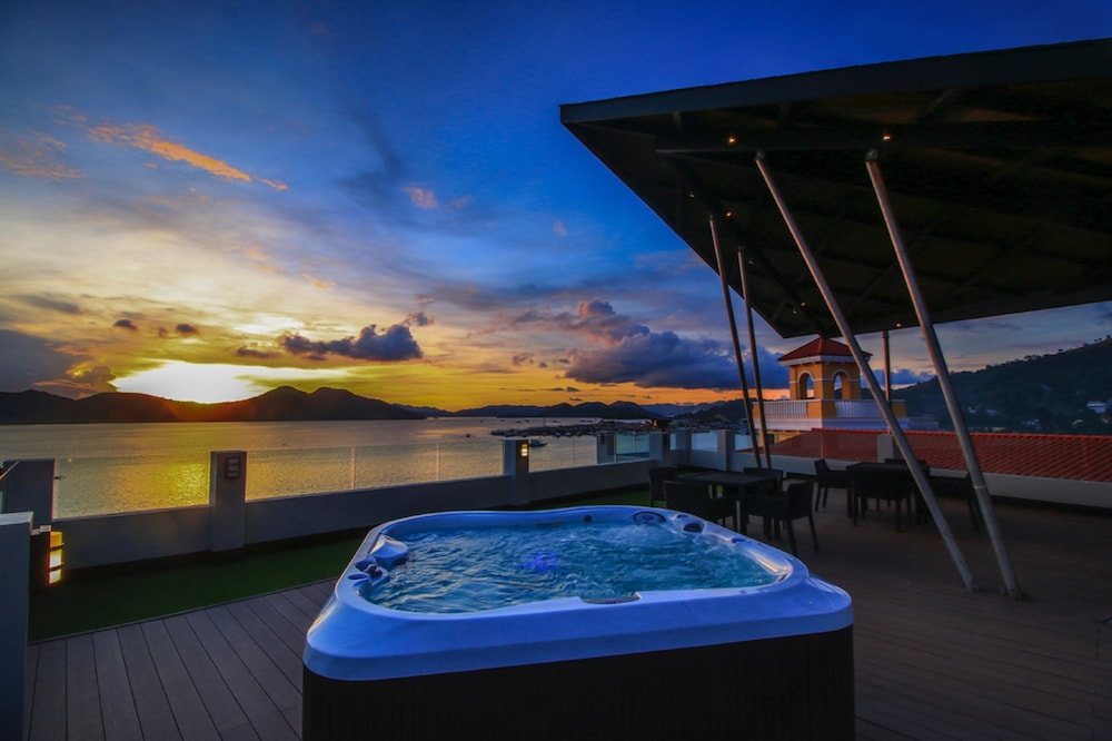 Two Seasons Coron Bayside Hotel 45/68