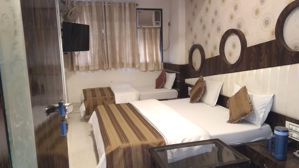 HOTEL NAVI MUMBAI 20/40