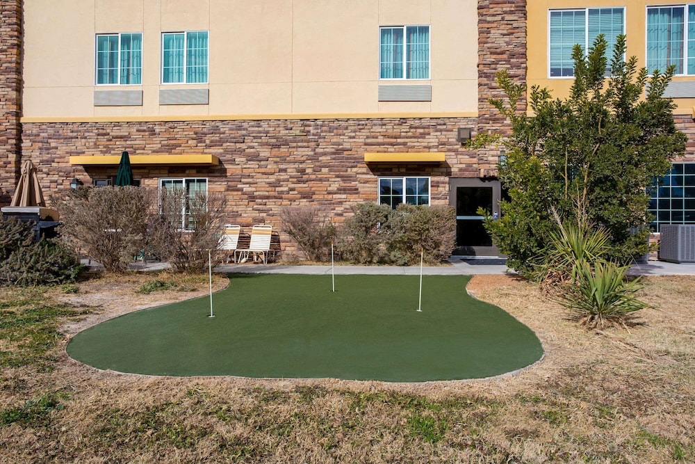 La Quinta Inn & Suites by Wyndham Pecos 14/62