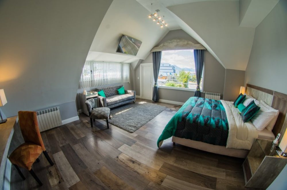 Superior, Studio, Suite, Double Bed, Bay View