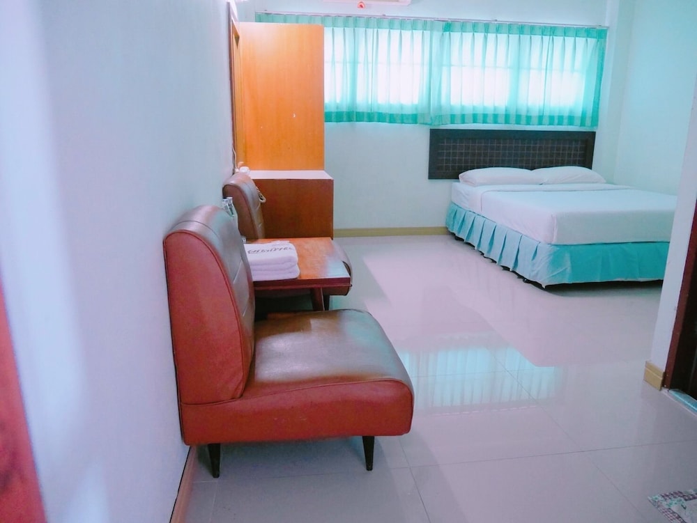 Pakchong Phubade Hotel 39/57