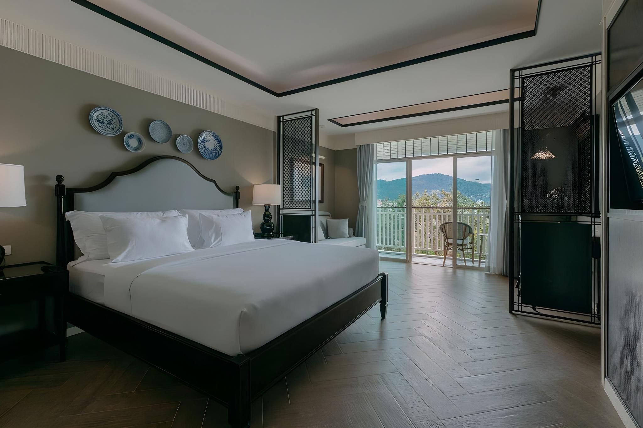 Deluxe, Double Bed, Pool View