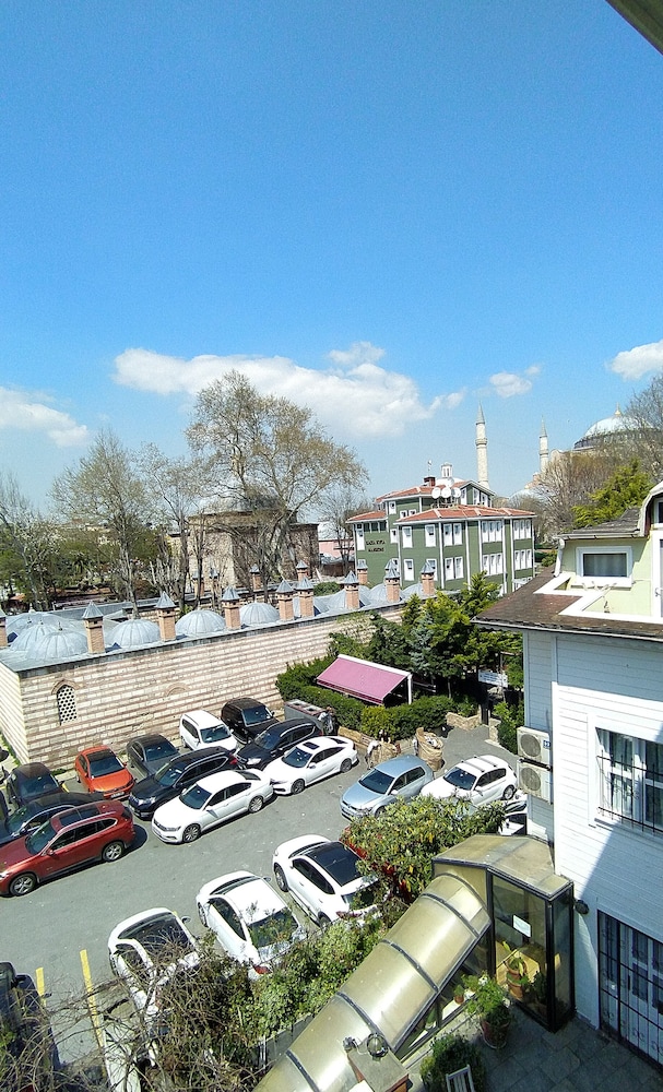 Armagrandi Spina Hotel 51/66