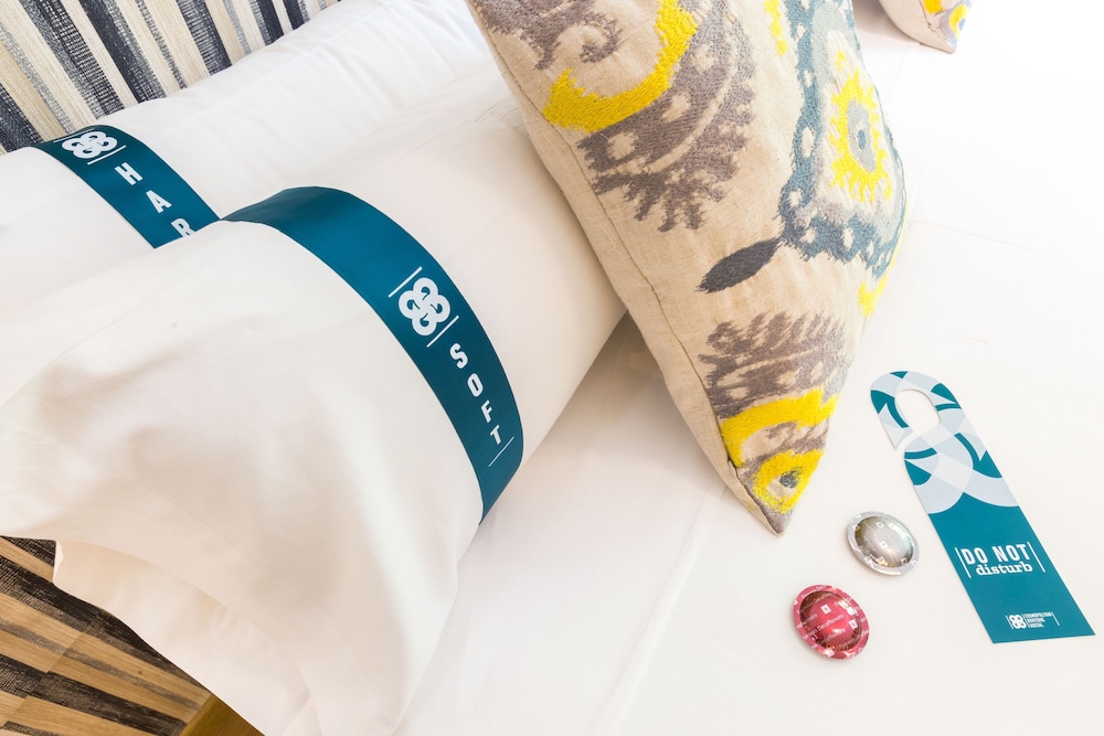 Cosmopolitan Boutique Rambla 19/50