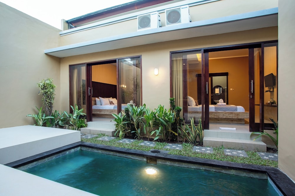 Karana Villa Bali 45/64