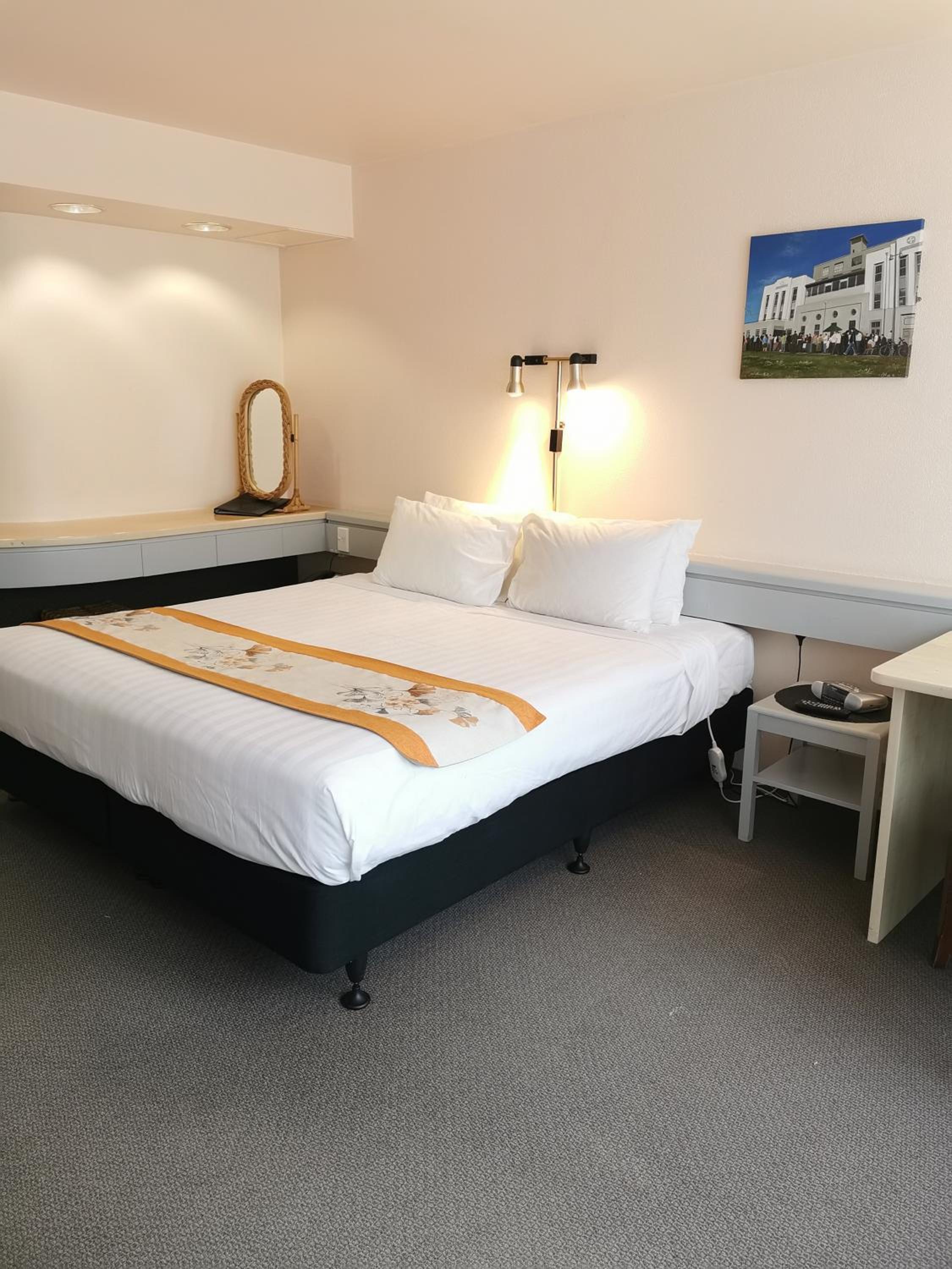 Room at Carnmore Hotel Lower Hutt, LOWER HUTT