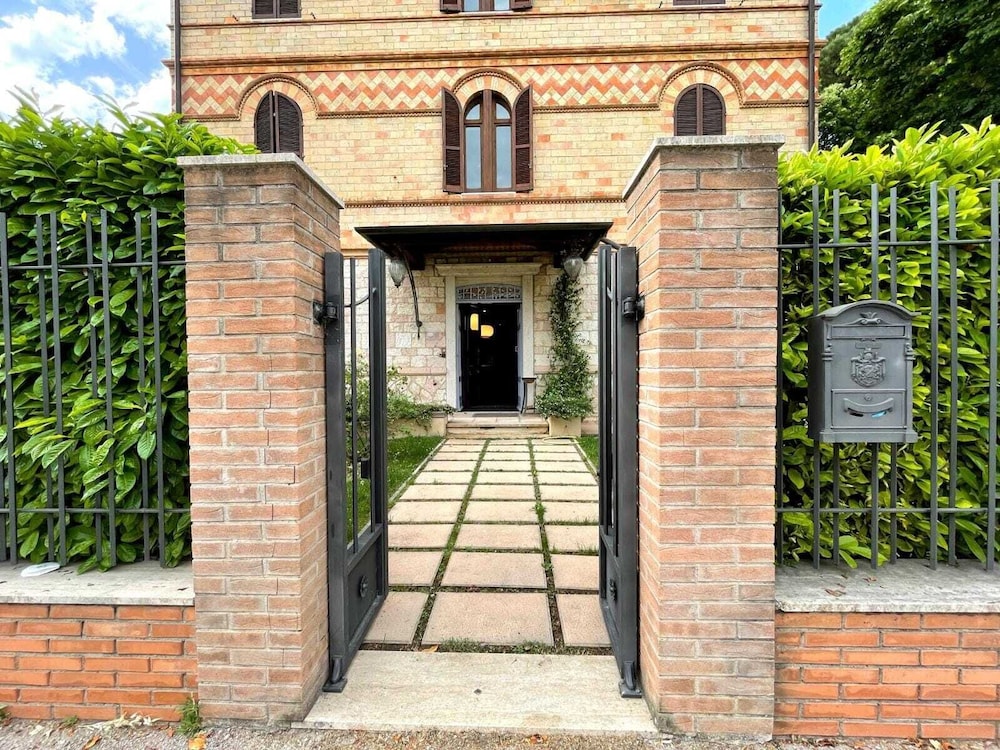 Villa Raffaello Park Hotel 52/60