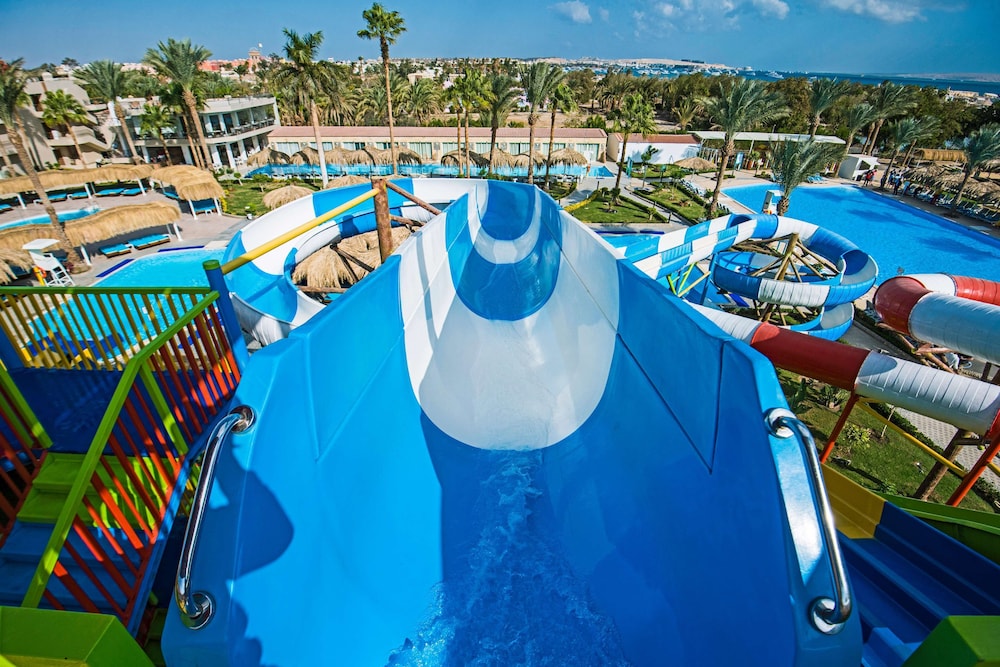 SUNRISE Aqua Joy Resort 51/64