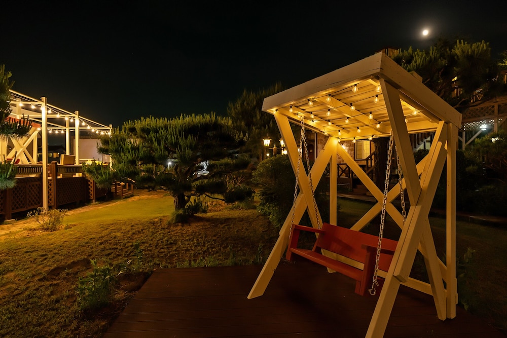 Gyeongju Art In Tiara Pension 34/50