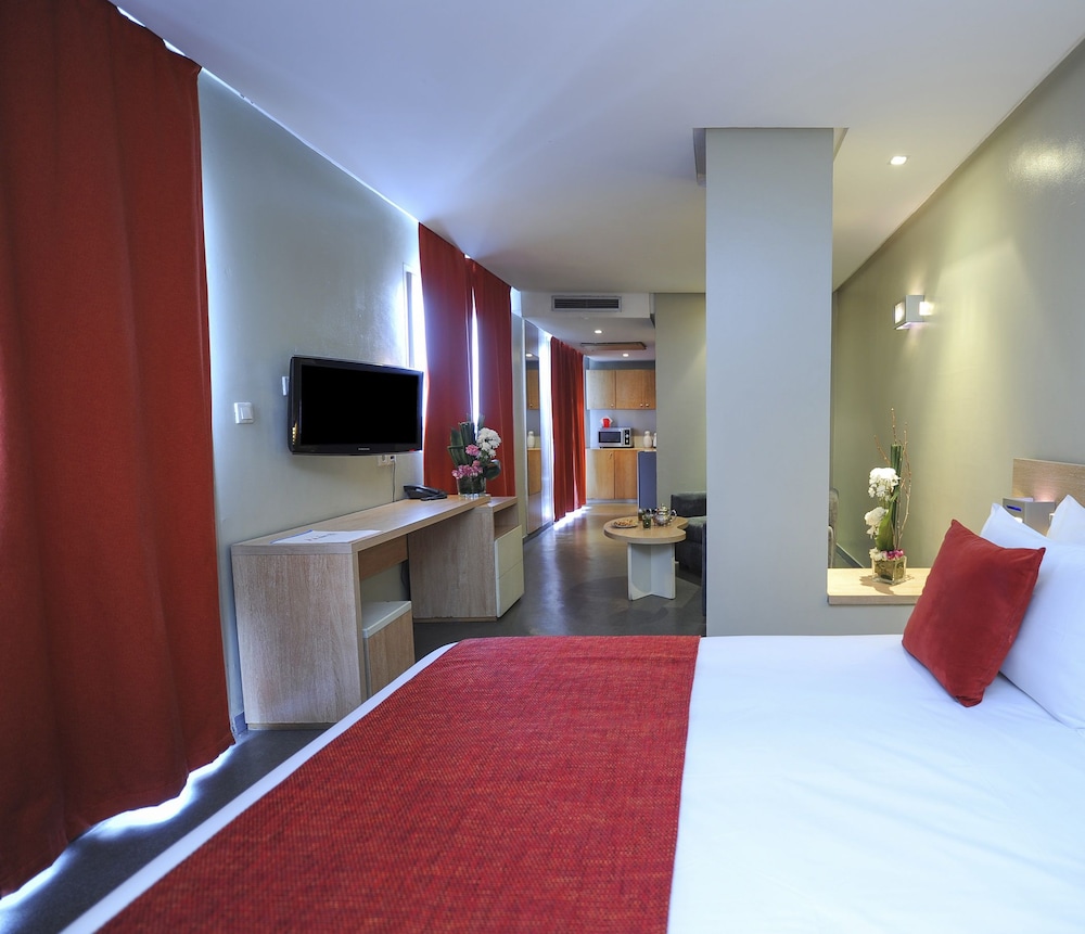 Manzil Hotel 8/21