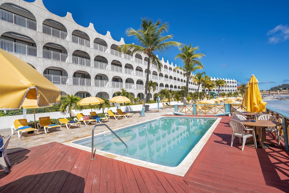 Belair Beach Hotel 33/35