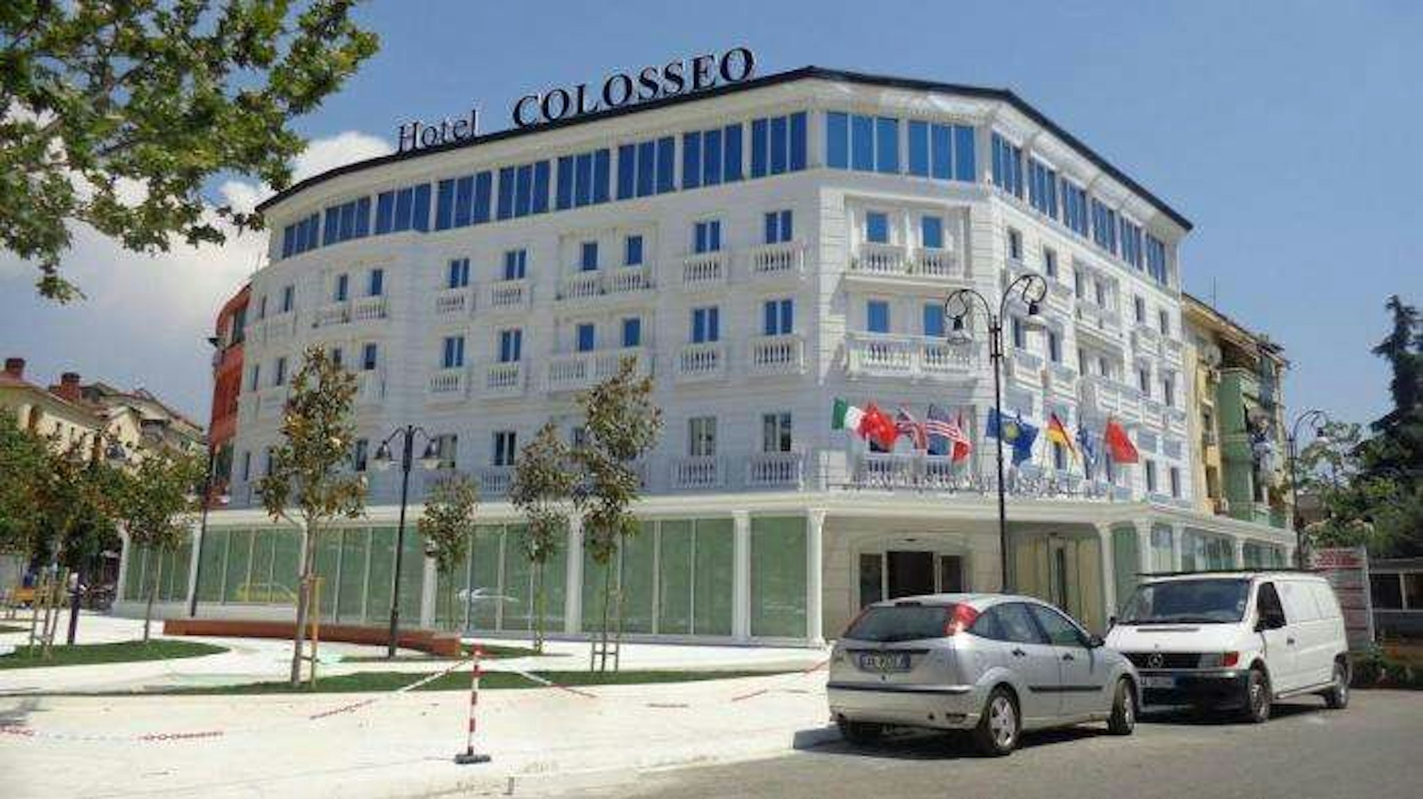 HOTEL COLOSSEO TIRANA 11/12
