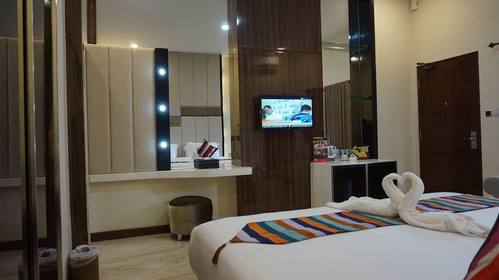 Grand Harvest Resort and Villas 40/75