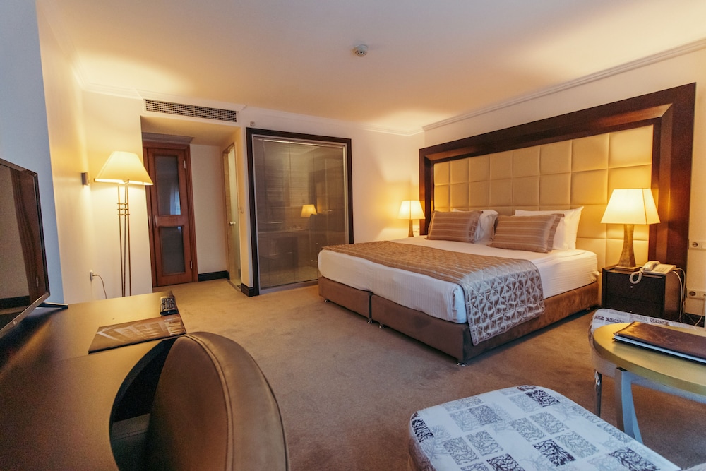 Ck Farabi Hotel 22/65