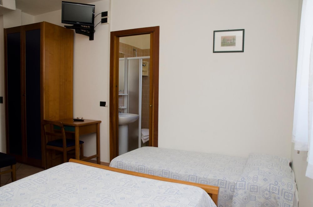 Albergo Bar Cenni 15/48