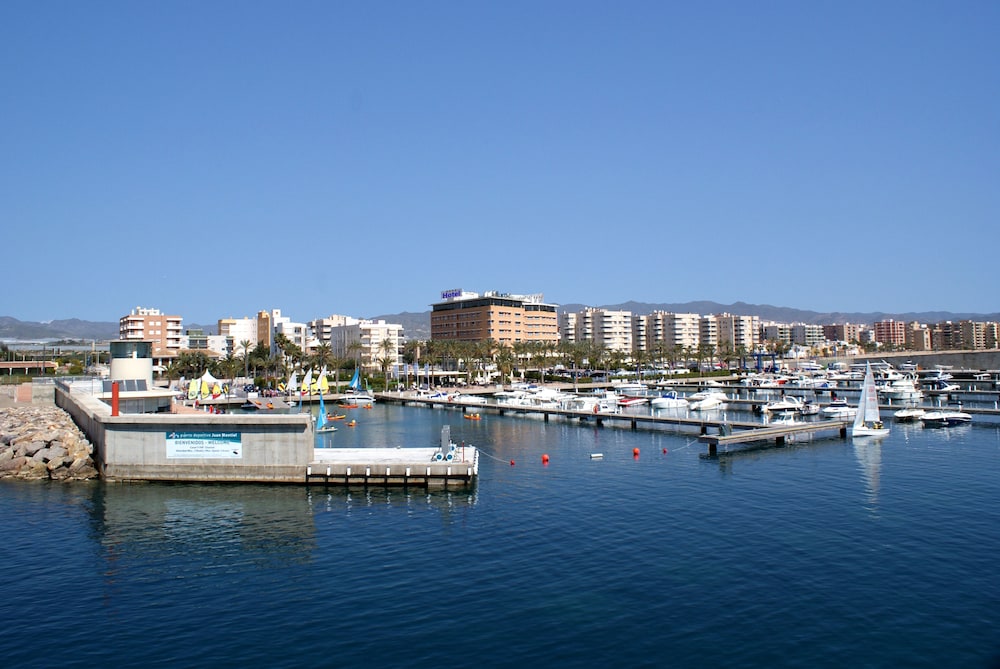 Senator Aguilas Hotel 46/49