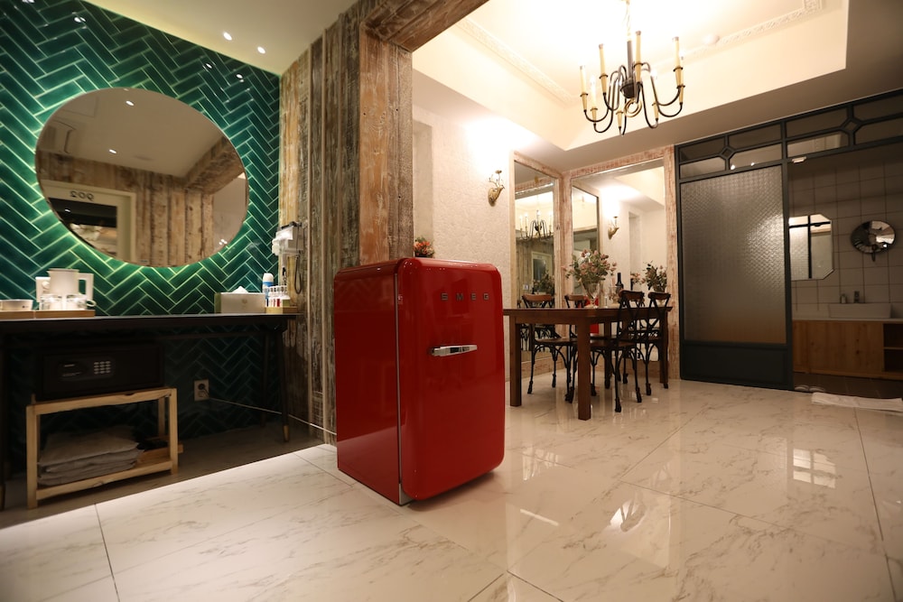 February Hotel Sungseo 8/67