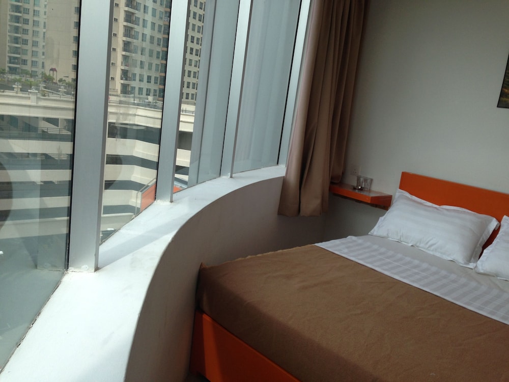 1 BEDROOM, DELUXE, CITY VIEW
