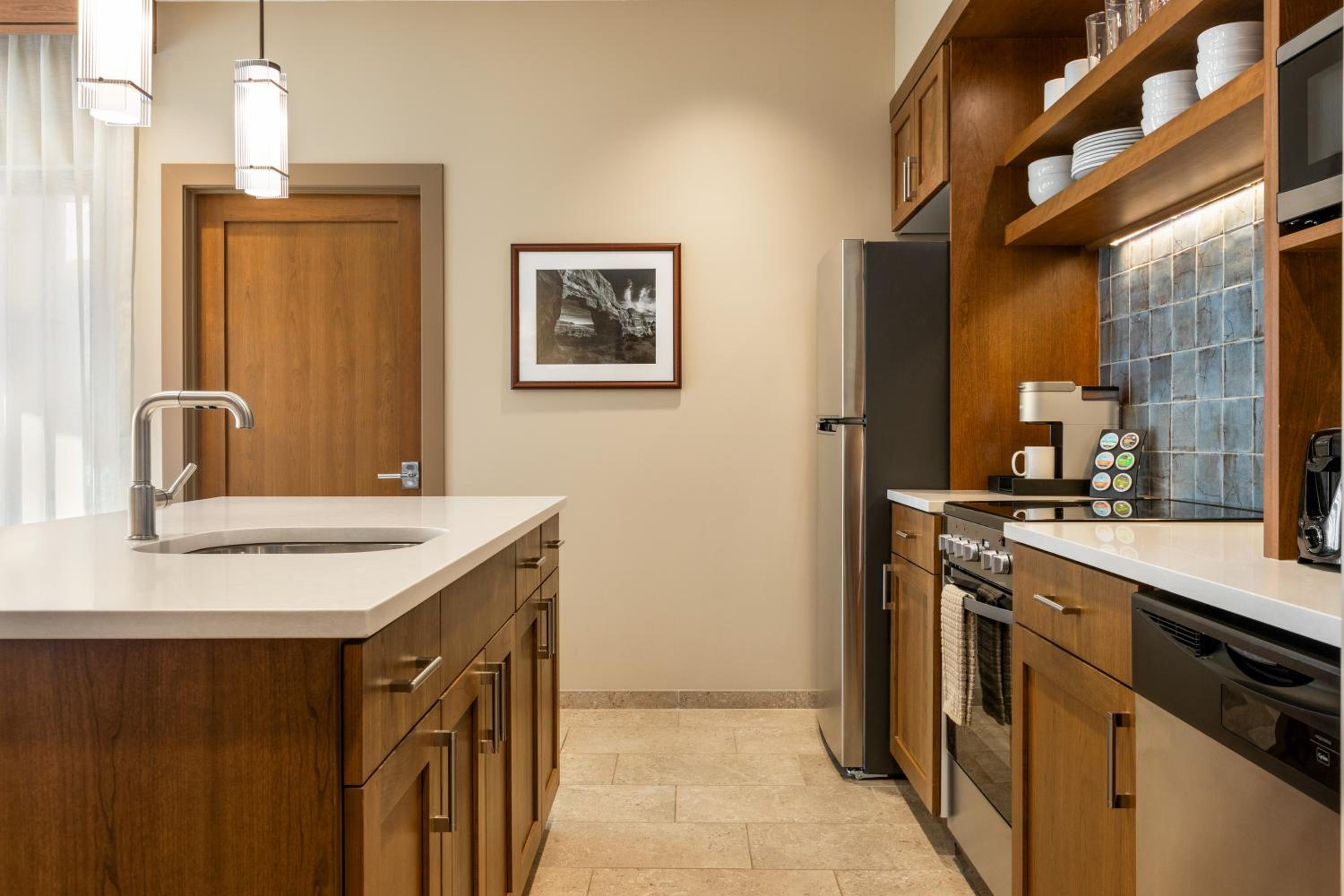 Casitas at the Hoodoo Moab, Curio Collection by Hilton 32/32