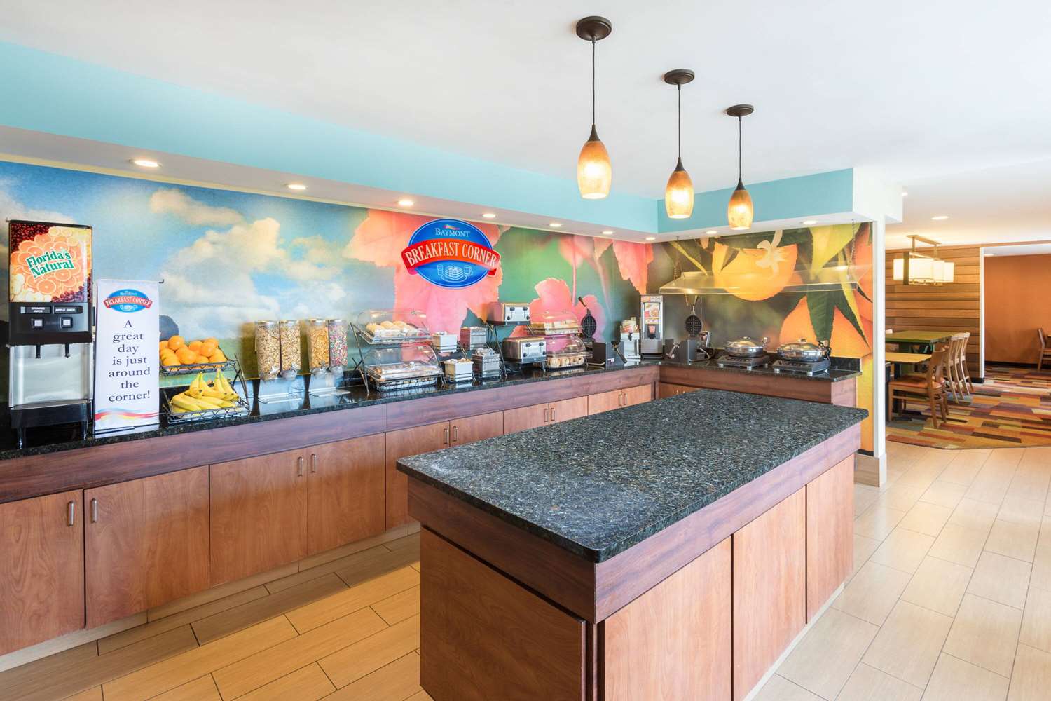 Baymont By Wyndham Savannah Midtown 2/9