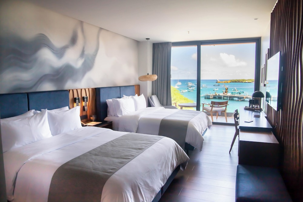 Room, 2 Queen Beds, Ocean Front