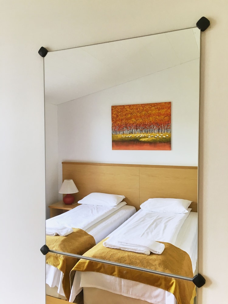 Hotel Eyvindara 16/59