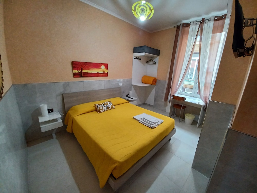 B B Quattro Palazzi Napoli 15/48