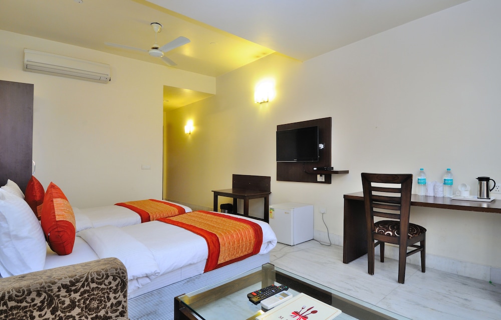 Oyo 11352 Hotel Shanti Villa 26/61