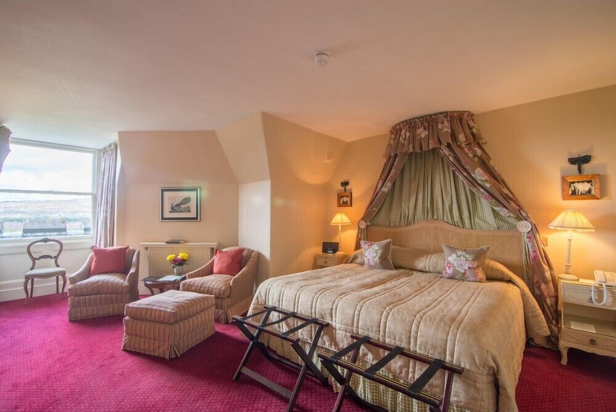 Garden, King Bed, Small, Separate Building