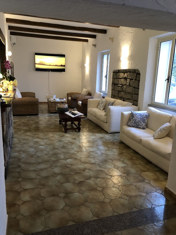 Hotel Canne al Vento 22/40