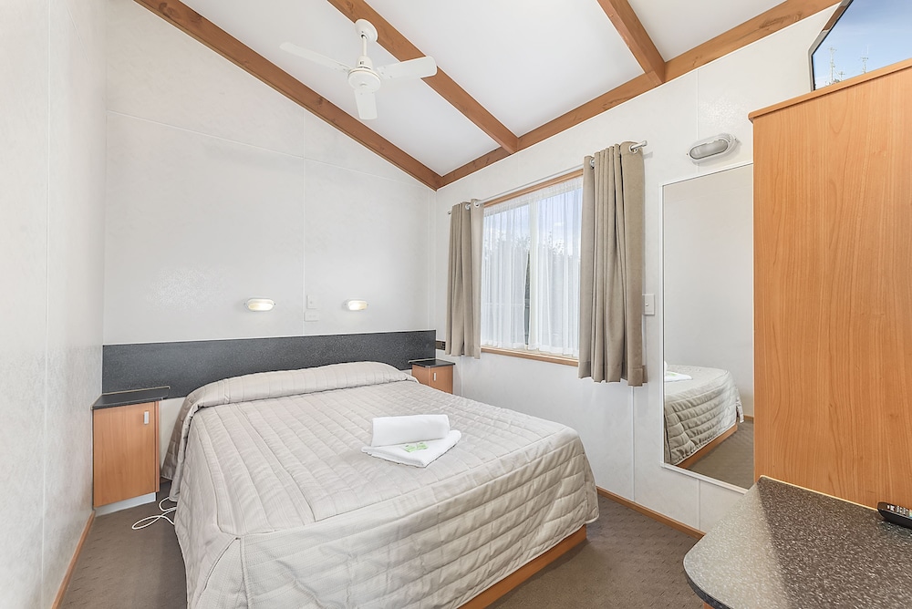 APOLLO BAY HOLIDAY PARK 18/50