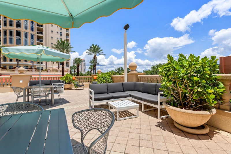 Hampton Inn Suites St Petersburg Downtown 24/51